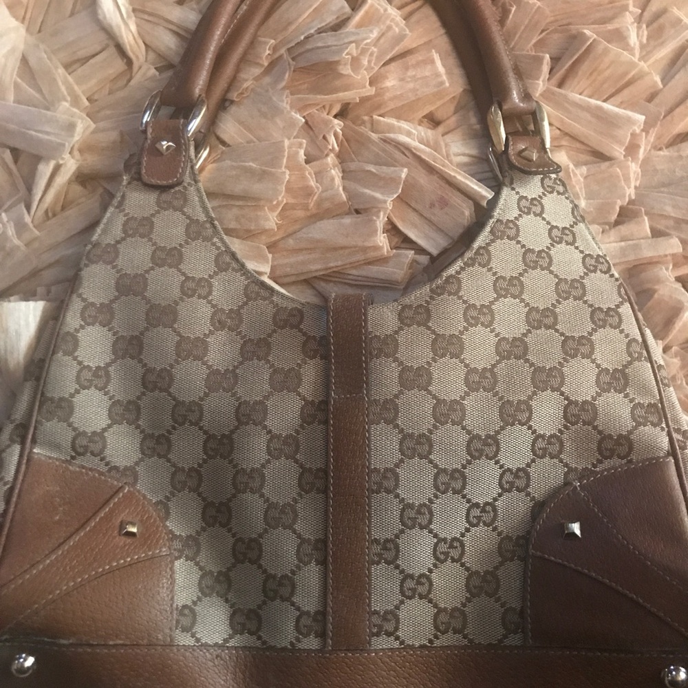 Authentic Gucci - Picture 6 of 6
